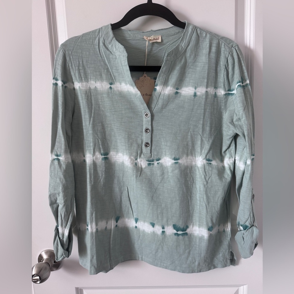 NWT Hem & Thread Sage Tie-Dye Blouse Size Small